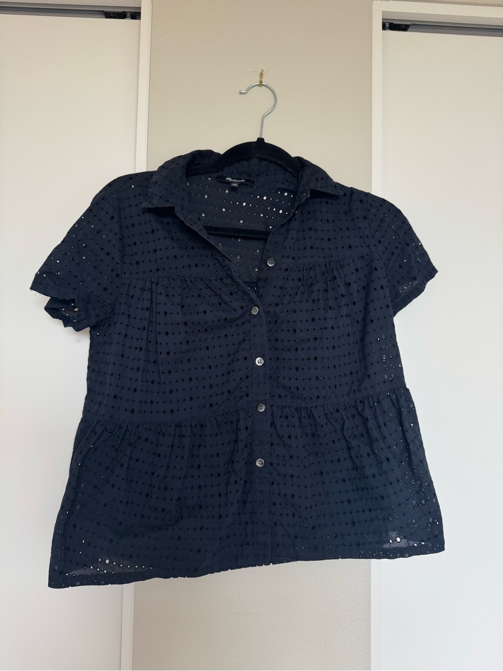 Madewell Eyelet Button-Front Short Sleeve Top - Navy Blue